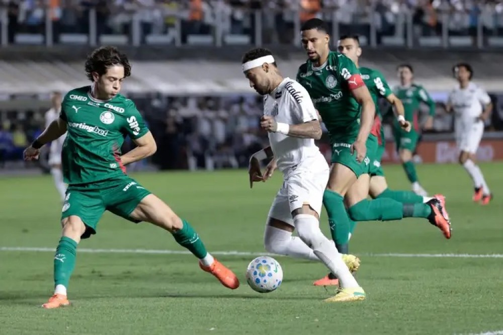 Palmeiras empata com Santos e vai enfrentar o Vasco na semifinal da Copa do Brasil