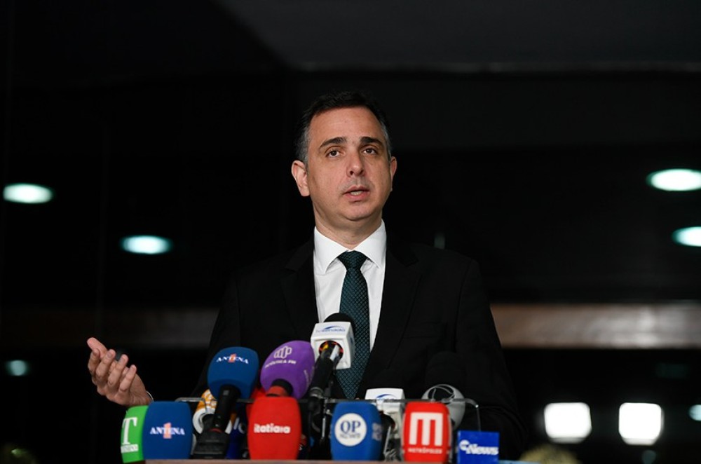 Senado está comprometido com discussão sobre saídas temporárias, diz Pacheco 