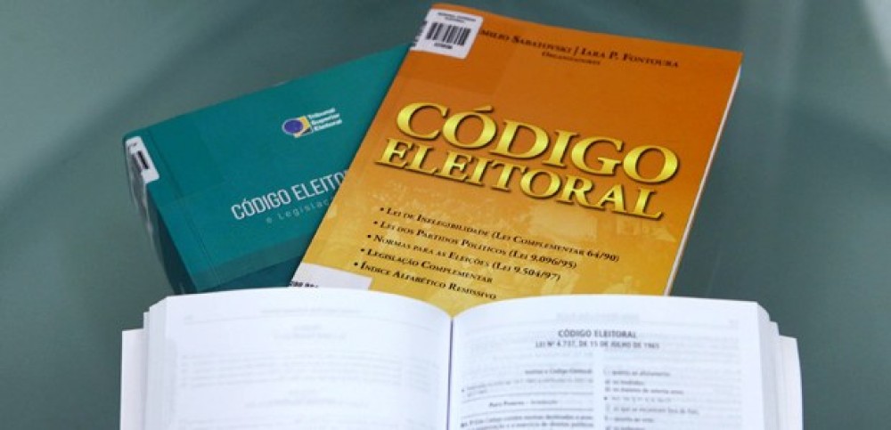 Senado inicia análise do novo Código Eleitoral nesta quarta-feira Compartilhe este conteúdo no Whatsapp  Fonte: Agência Senado