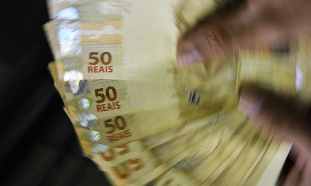 Governo congela R$ 31,3 bi do Orçamento de 2025