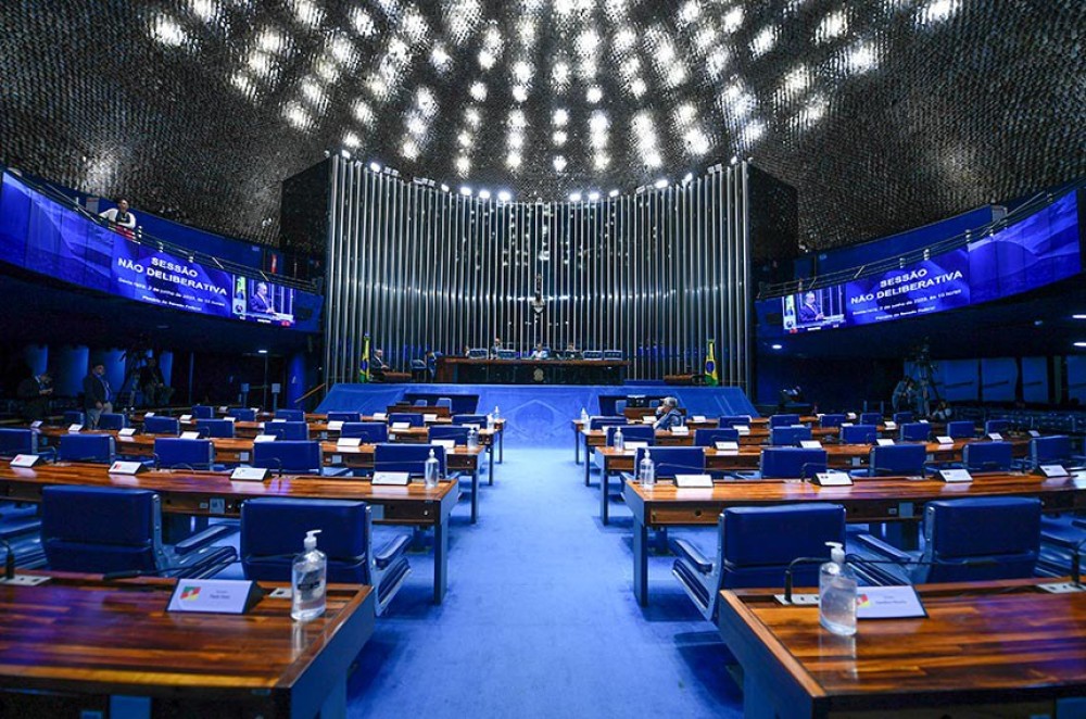 Senado aprova cota de 30% em concursos para negros e indígenas